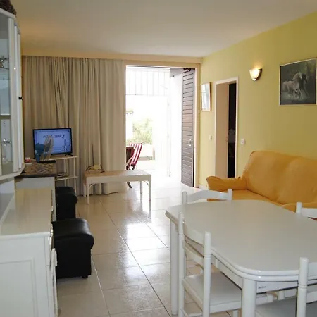 Primavera Apartment *